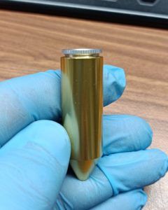 Nozzle mit eingesetzter Linse und Fixierring