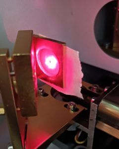 Laserpunkt an Spiegel 2
