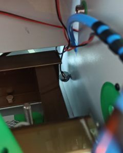 Temperaturfühler vom Elektronikkasten in das innere des K40 geführt